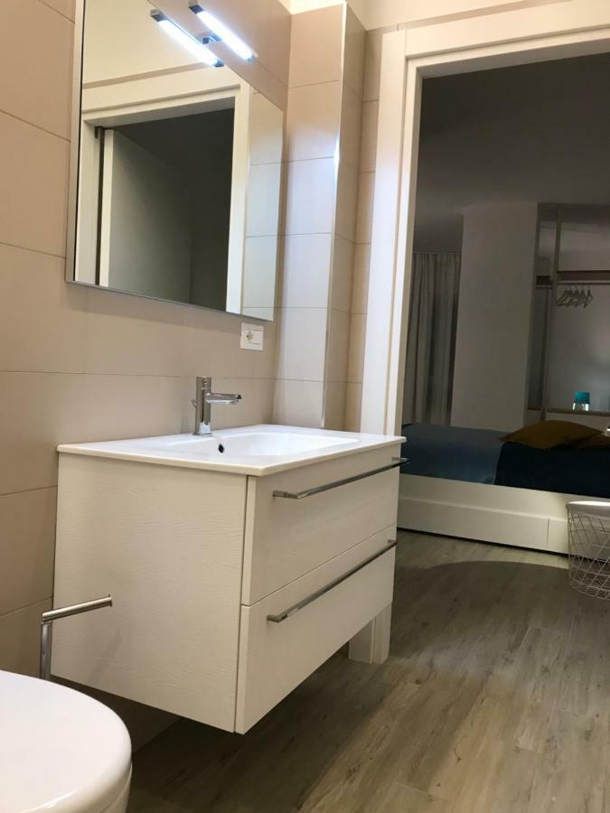 הוילה A Matera "Sotto I Pini" מראה חיצוני תמונה