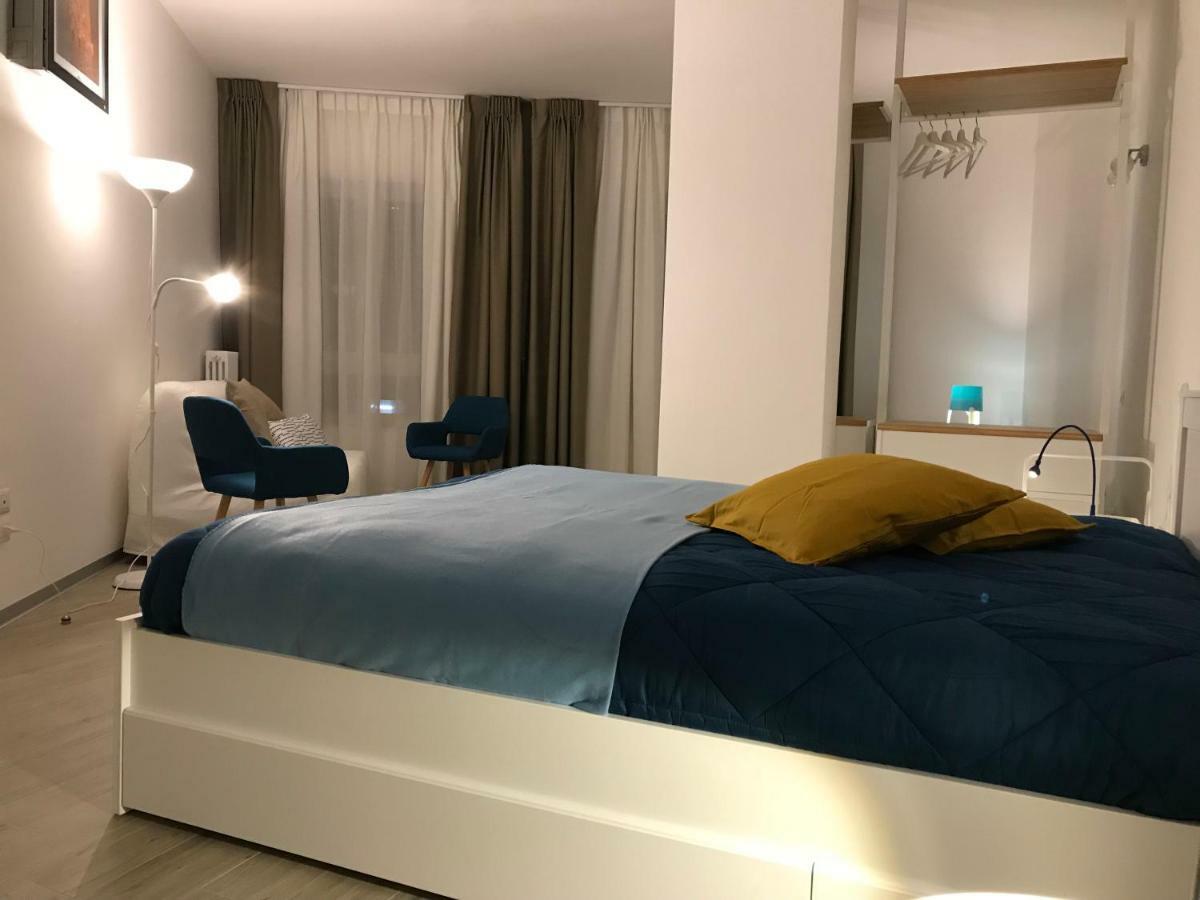 הוילה A Matera "Sotto I Pini" מראה חיצוני תמונה