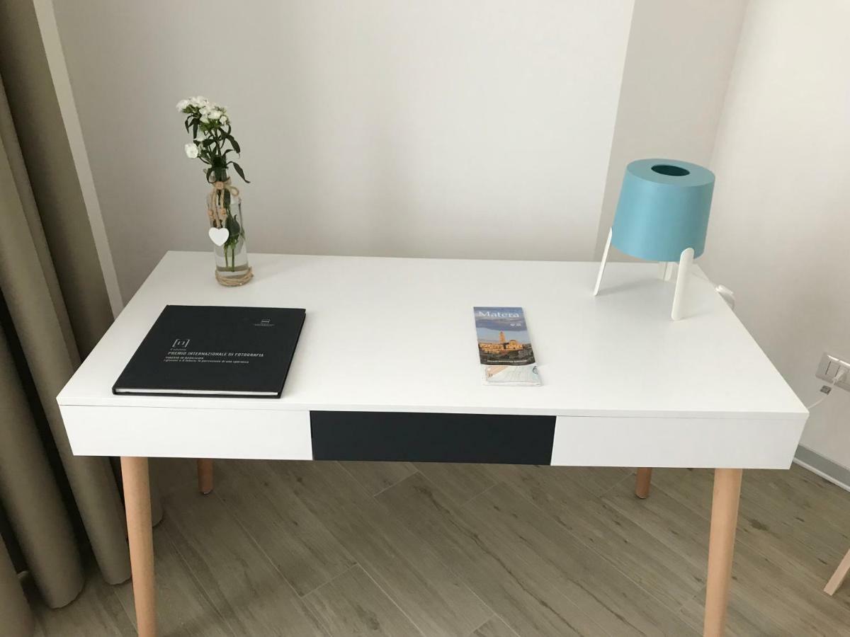 הוילה A Matera "Sotto I Pini" מראה חיצוני תמונה